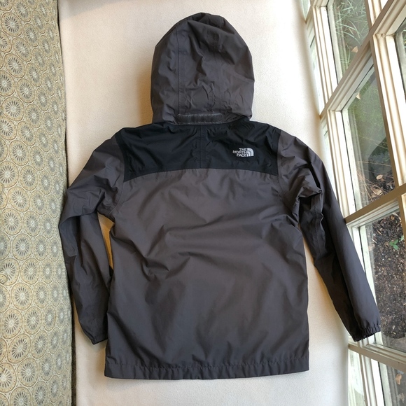 The North Face Boys' Resolve Reflective Jacket - Picture 8 of 14